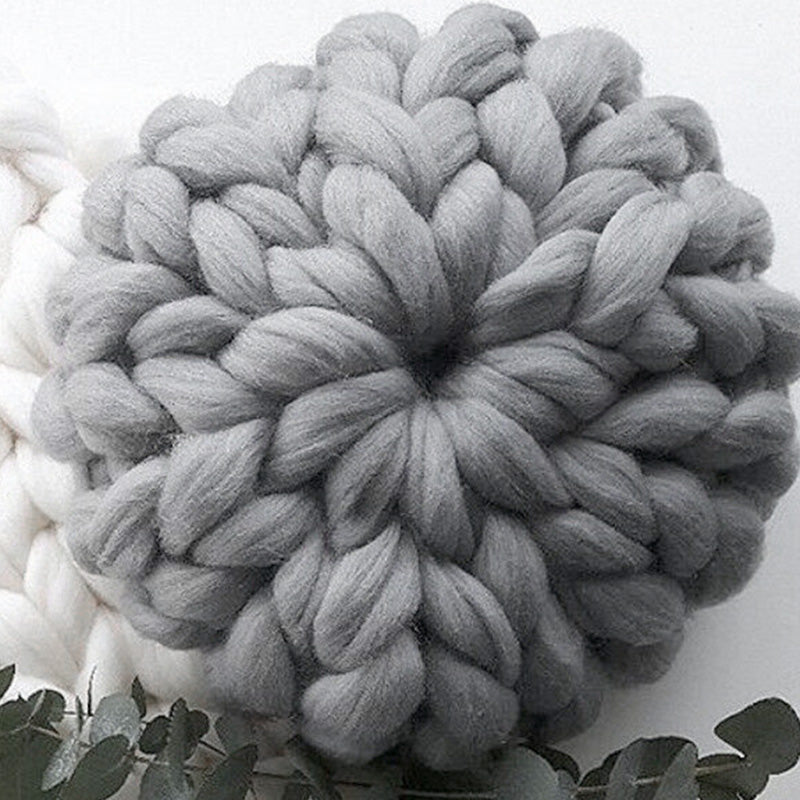 Handmade Knitted Cushion – The touch of warmth and style that mom deserves